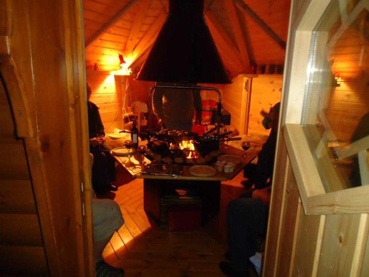Tudor Lodge With Pool & Bbq Cabin Liskeard Dış mekan fotoğraf