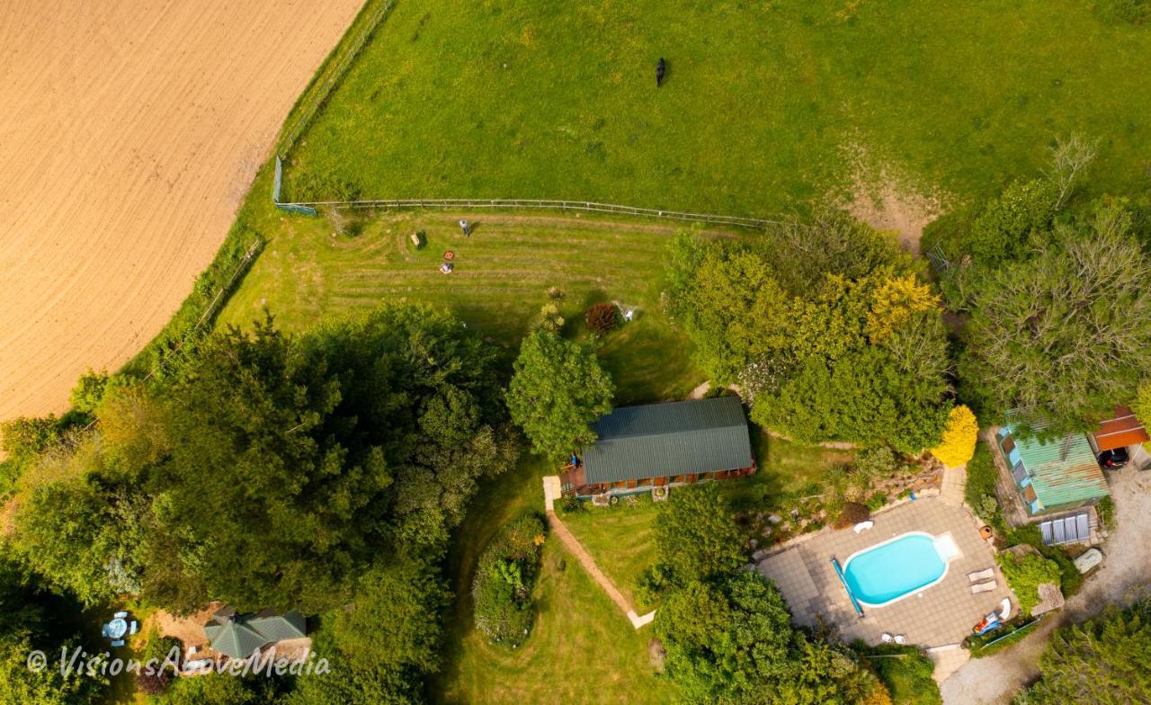 Tudor Lodge With Pool & Bbq Cabin Liskeard Dış mekan fotoğraf