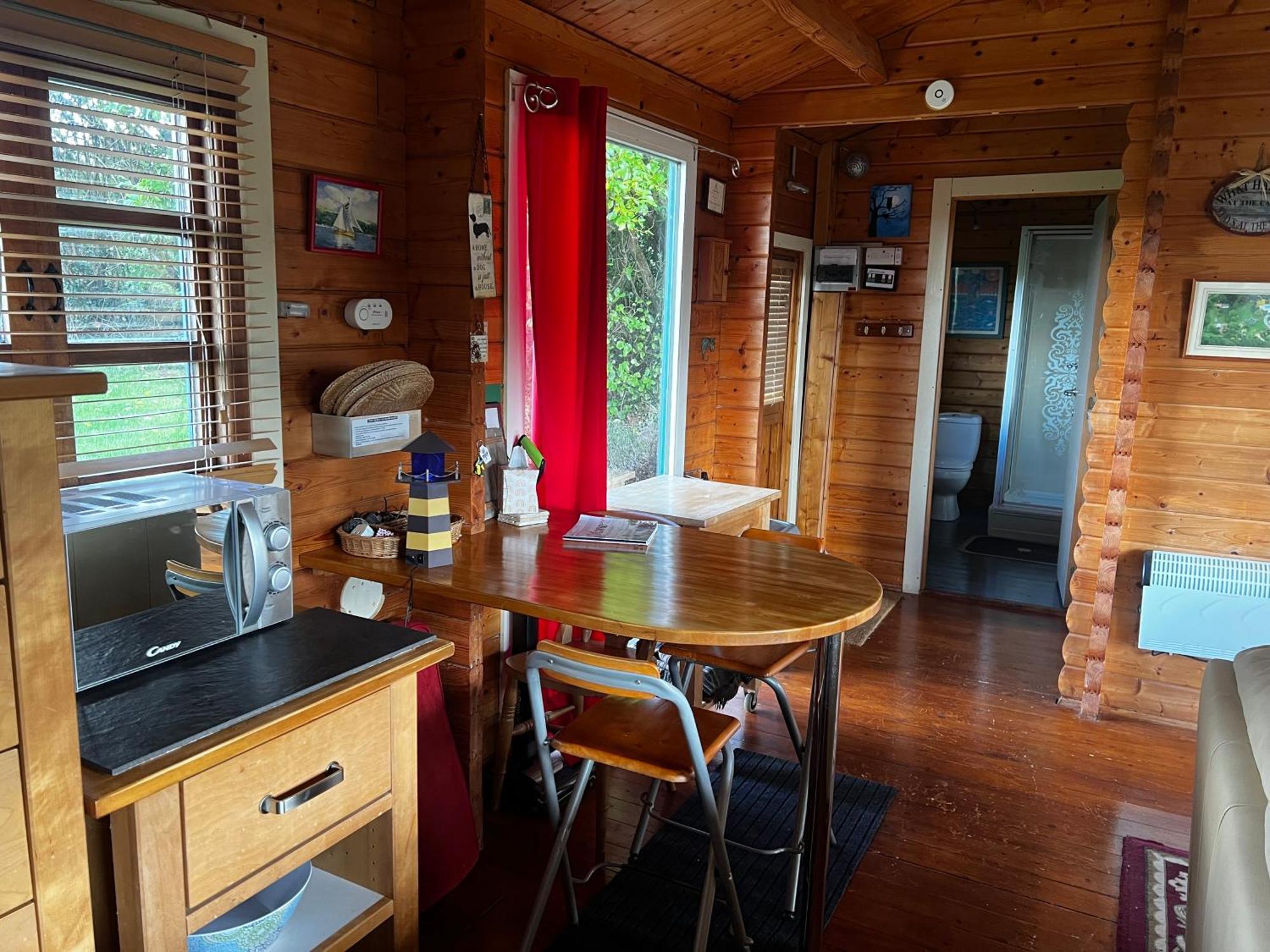 Tudor Lodge With Pool & Bbq Cabin Liskeard Dış mekan fotoğraf