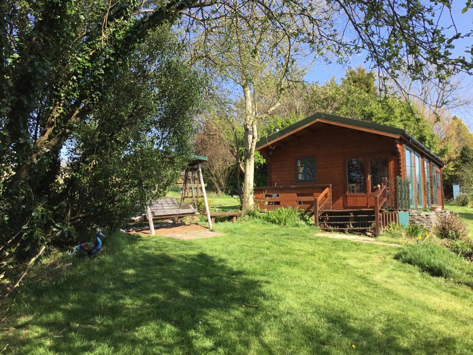 Tudor Lodge With Pool & Bbq Cabin Liskeard Dış mekan fotoğraf